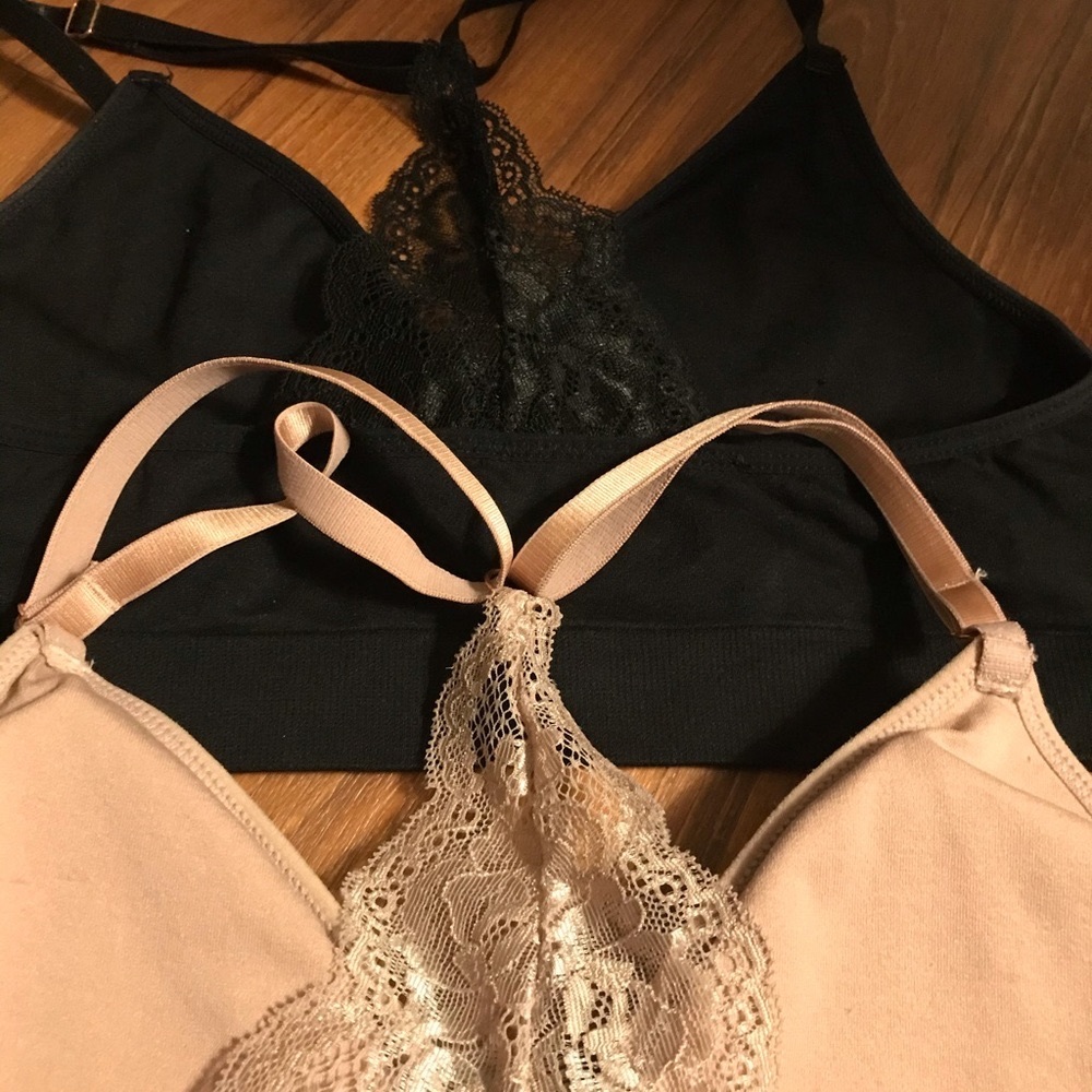 Dan skin sport bra .